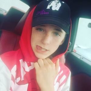 Meet your Posher, Dylan